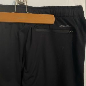 Eddie Bauer Men’s jogger size Large black